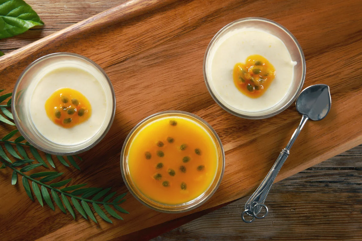 Passion Fruit Proseco Jelly Shots