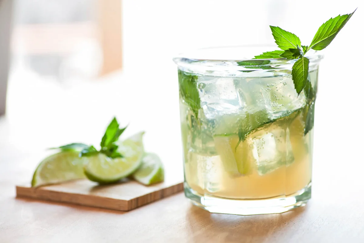 Grapefruit Rum Smash