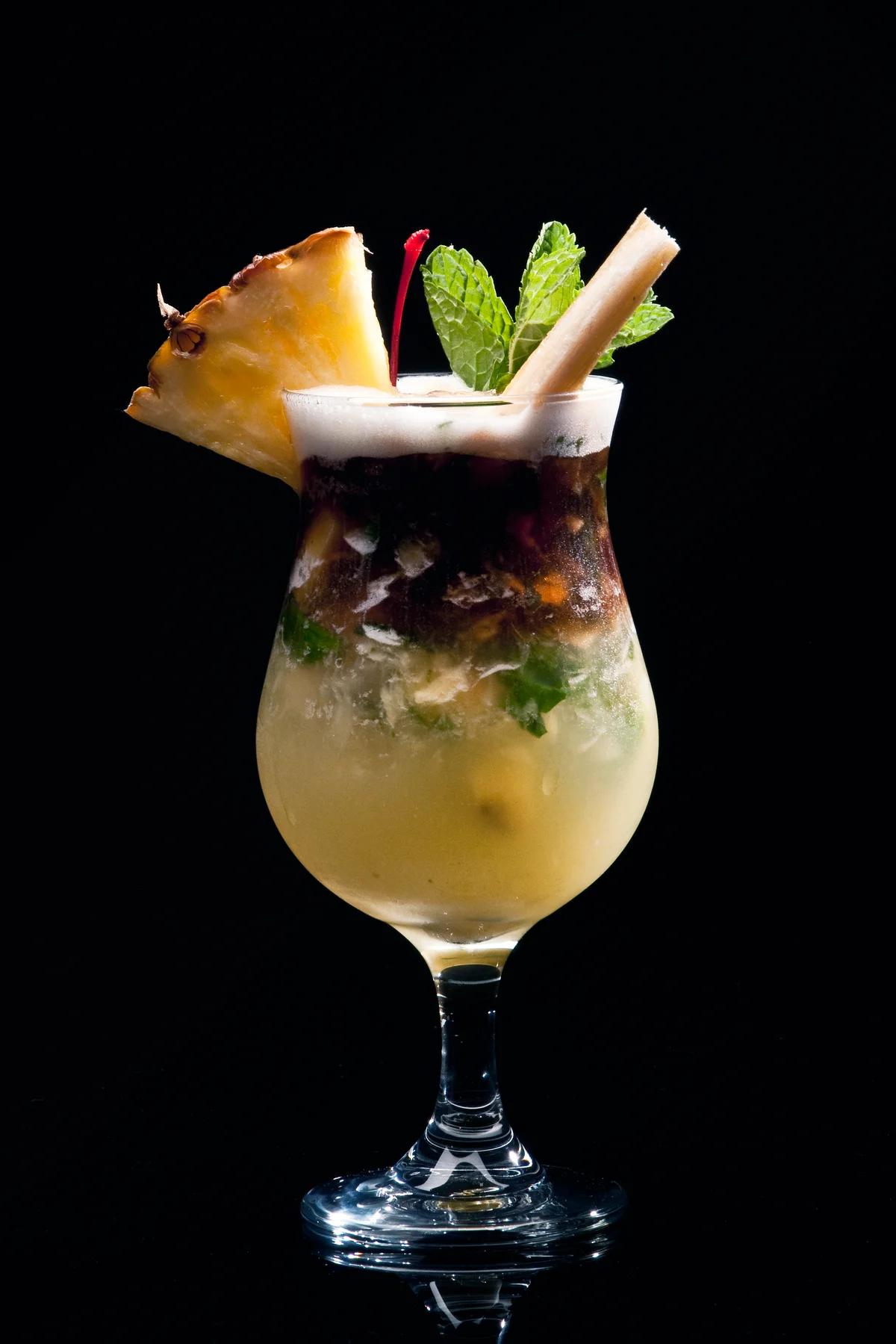 Pineapple and coconut mojito