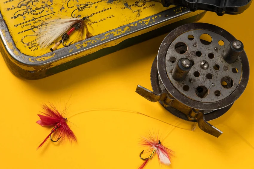 antique fishing reels.com Reels Your Illustrated Guide To Identifying And Unders and spin casting reels produced in America and Europe during the 19th and 20th centuries are illustrated. Vintage fishing reels by various