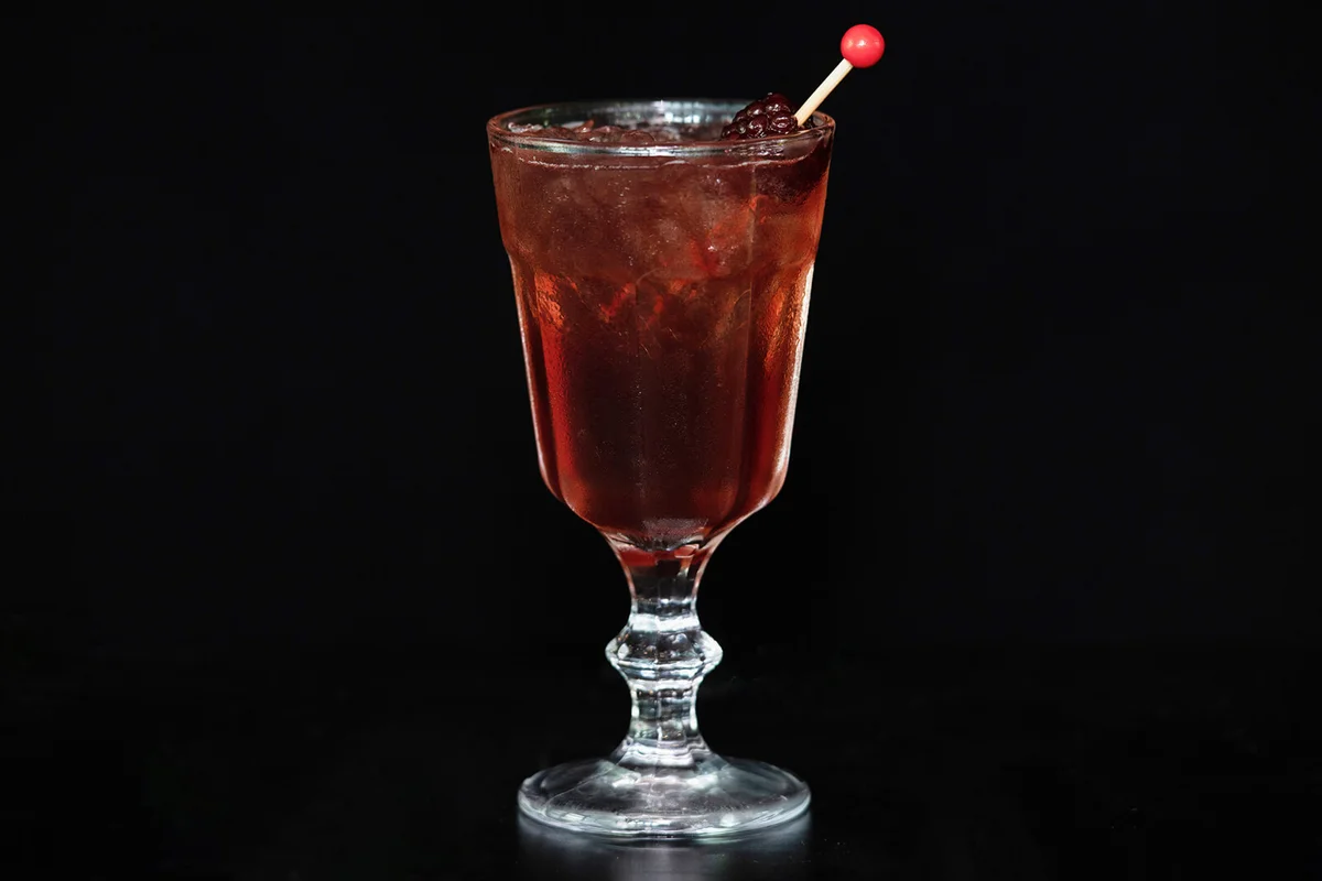 Cranapple High Ball Cocktail