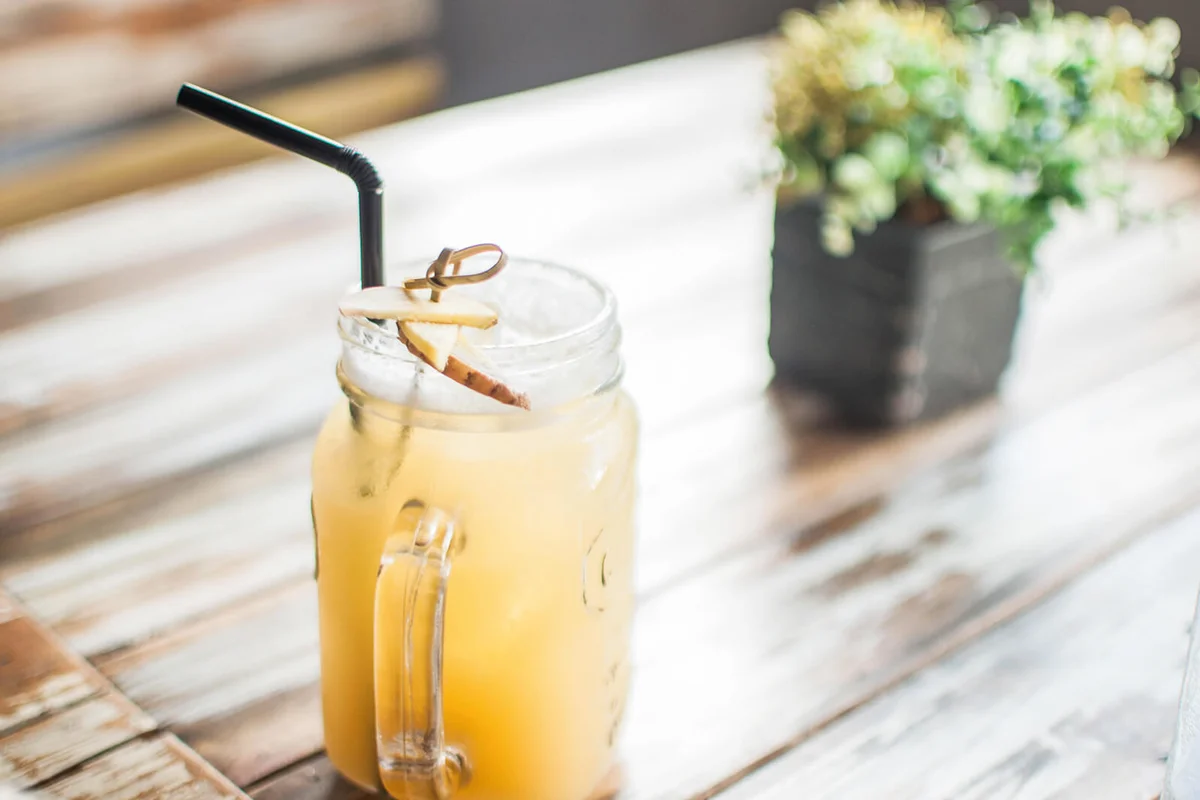 Pineapple ginger iced tea