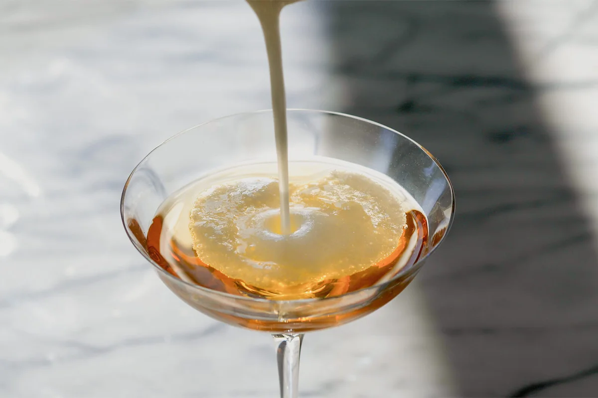 Cocktail made with whiskey and egg whites