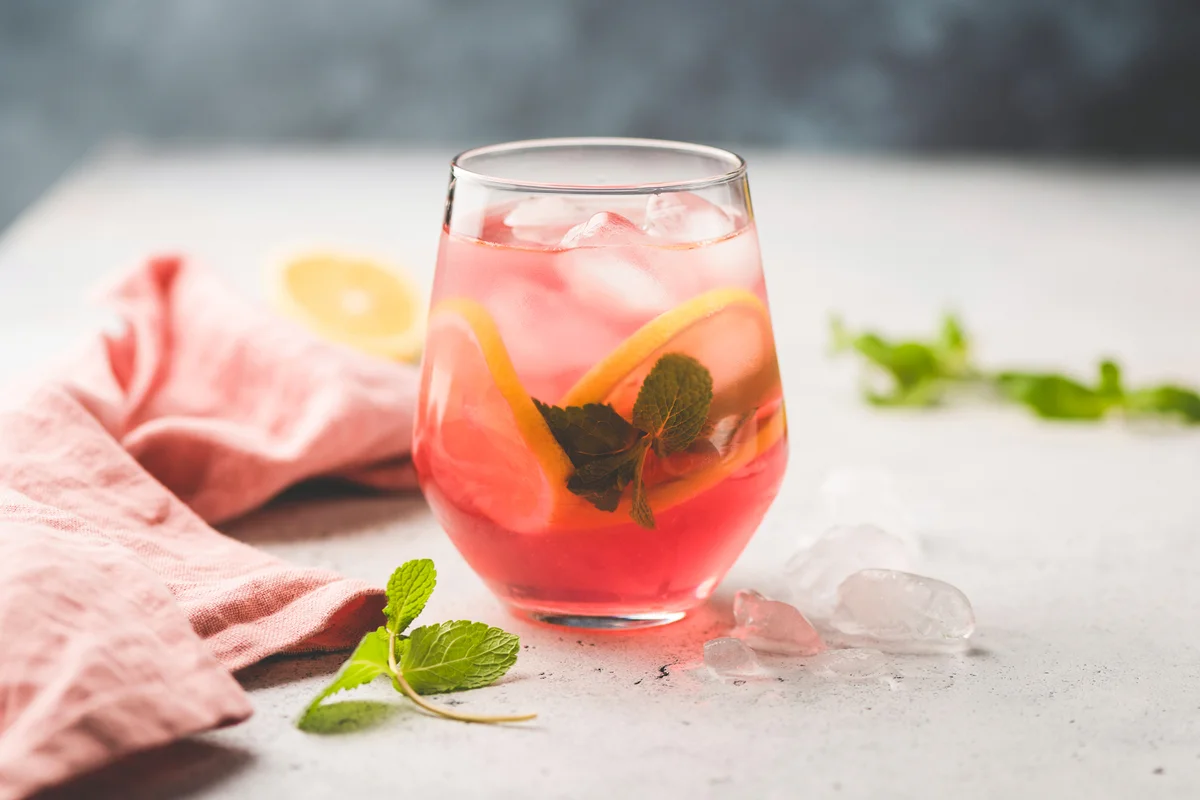 Iced tea and vodka