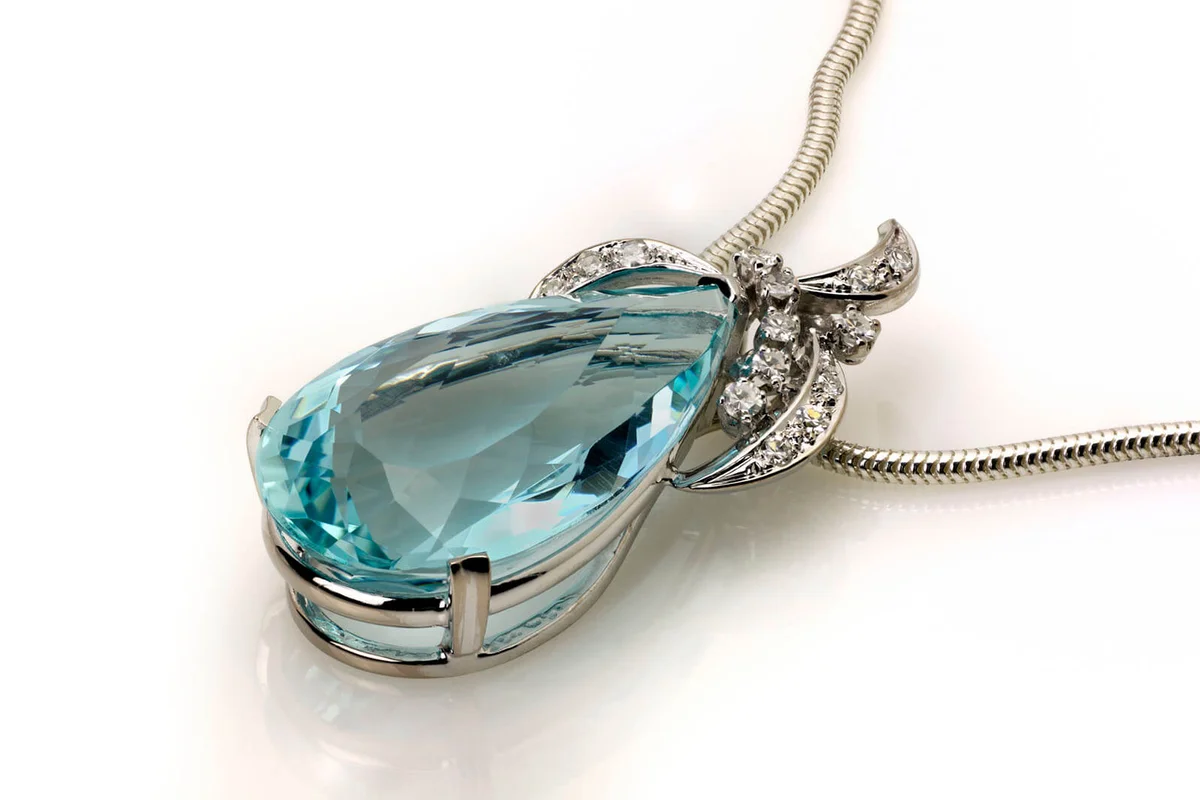 Aquamarine or Topaz White Gold Pendant