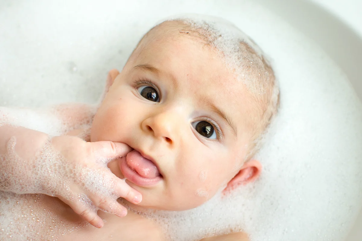 Newborn Bubble Bath