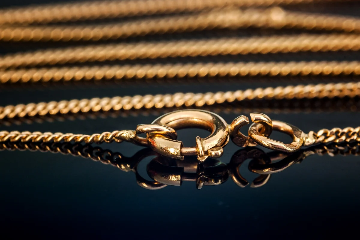 Gold necklace chain clasp