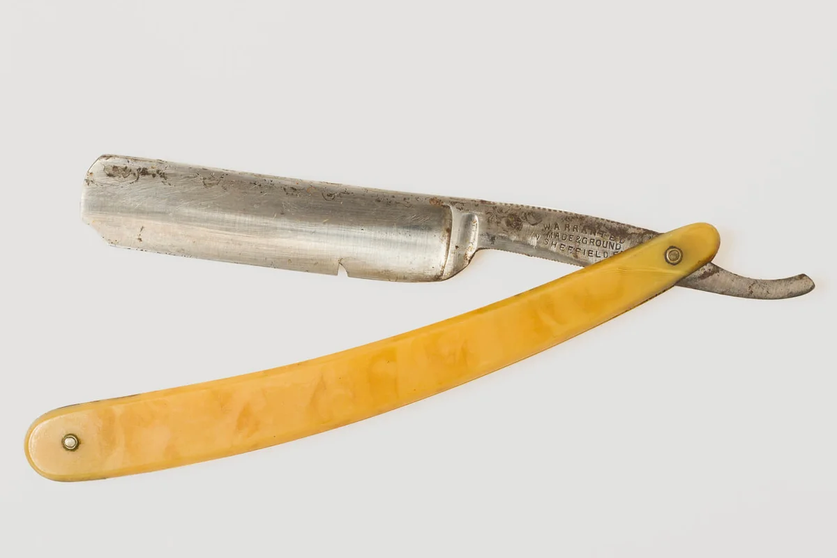 Vintage cut throat razor