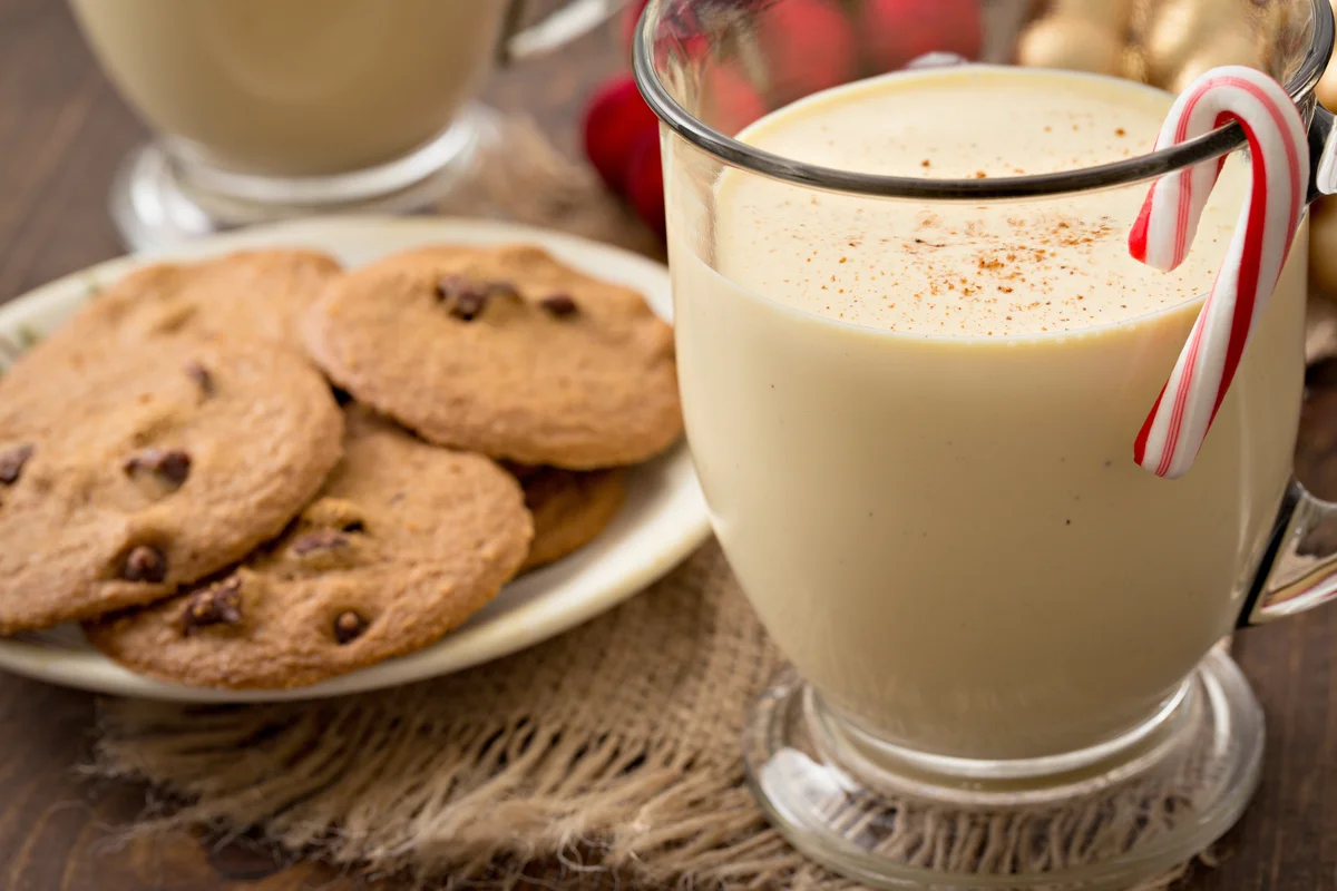Peppermint Eggnog And Cookies For Two