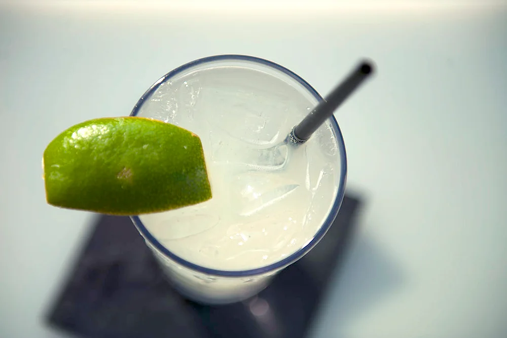 Gin Rickey drink