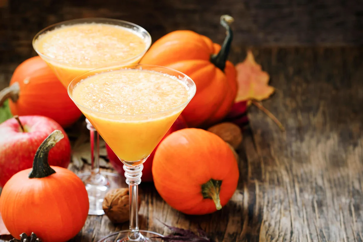 Pumpkin alcohol cocktail for fall and halloween parties