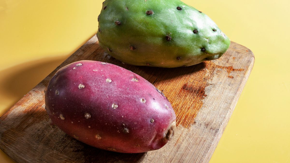 10 Edible Succulents (and How to Grow Them Yourself)