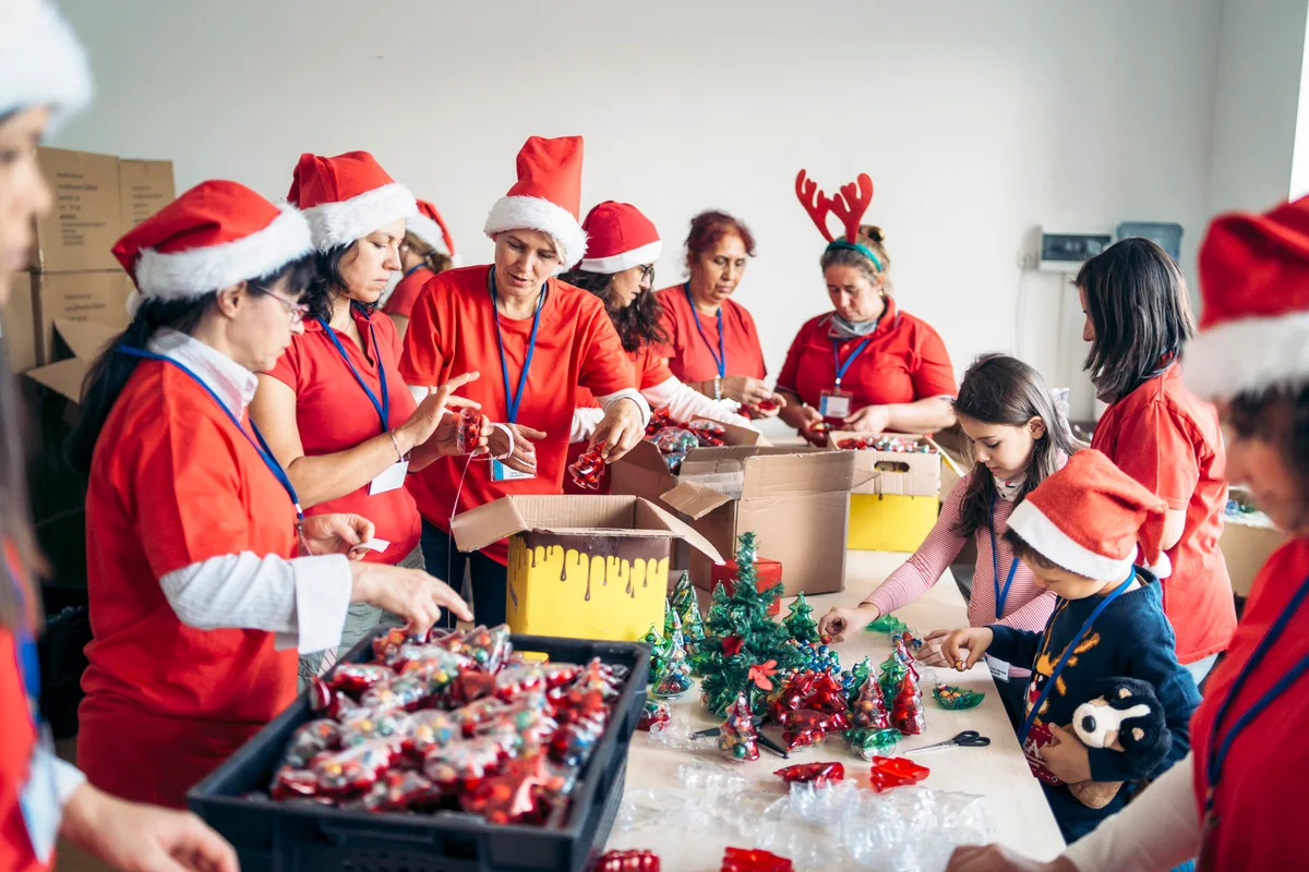 Volunteers during their work in Christmas preparation