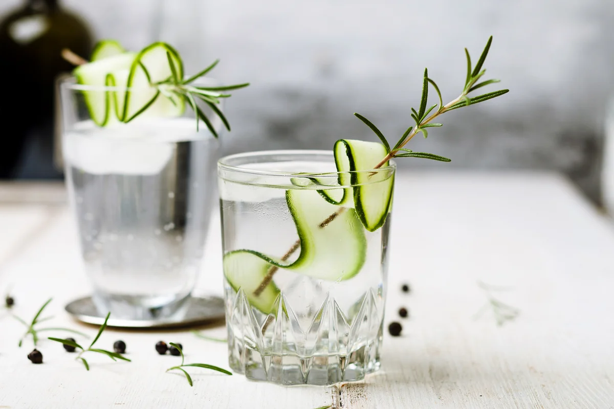 Cucumber vodka drinks