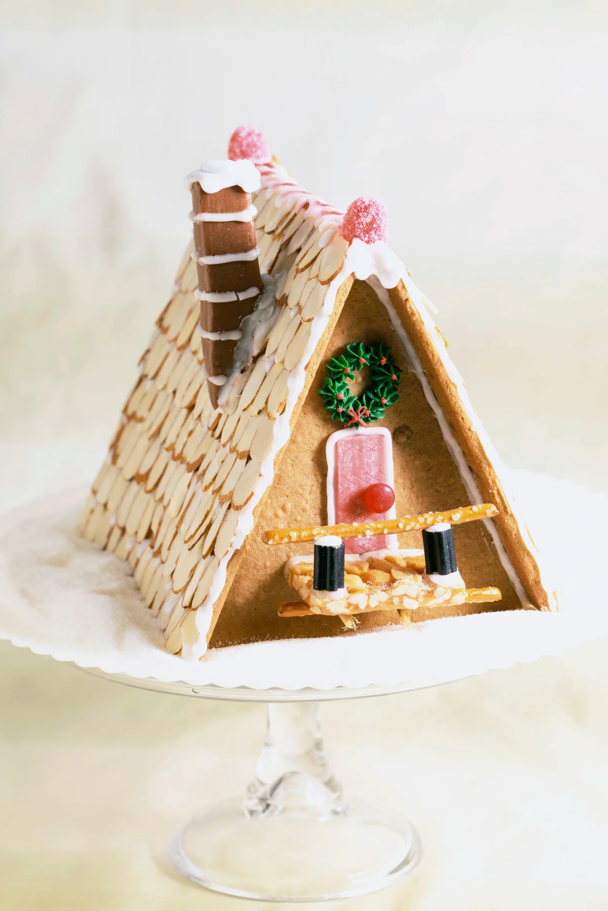Gingerbread house on cake stand