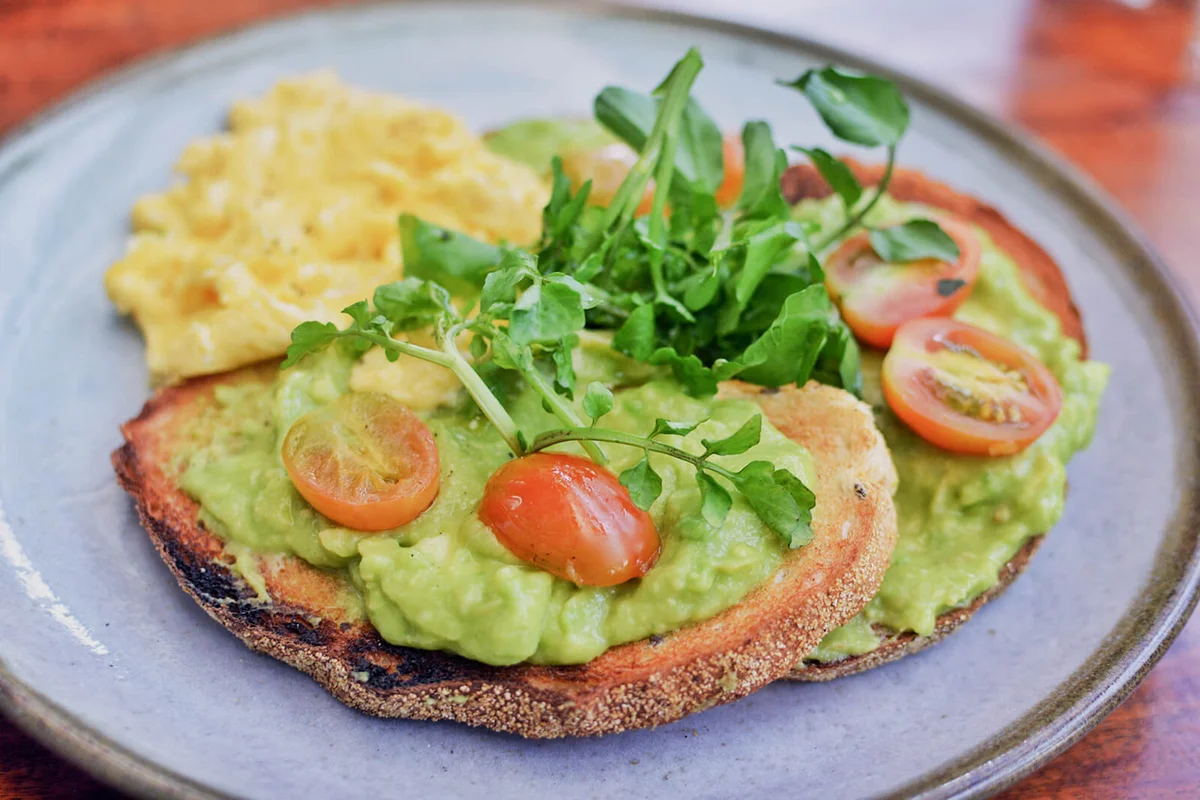 avocado toast and omelette