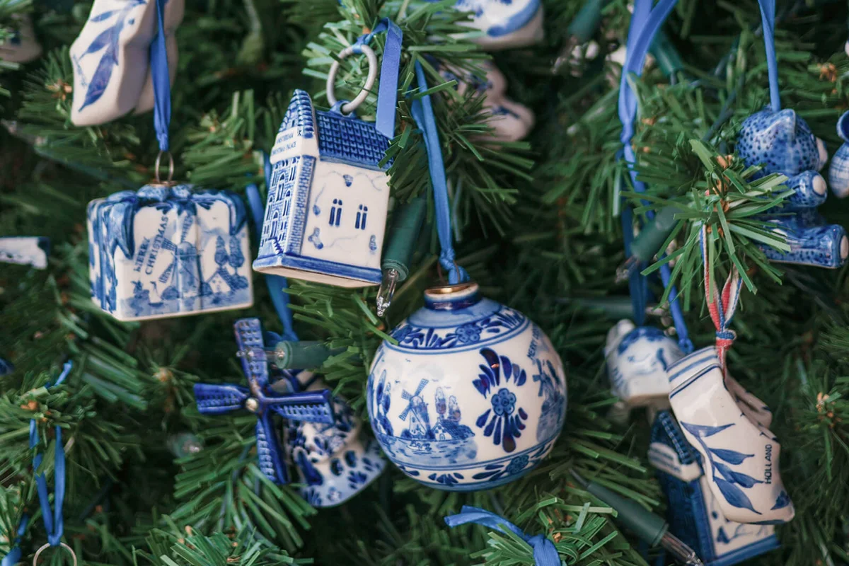 Delfts Blue in the Christmas tree