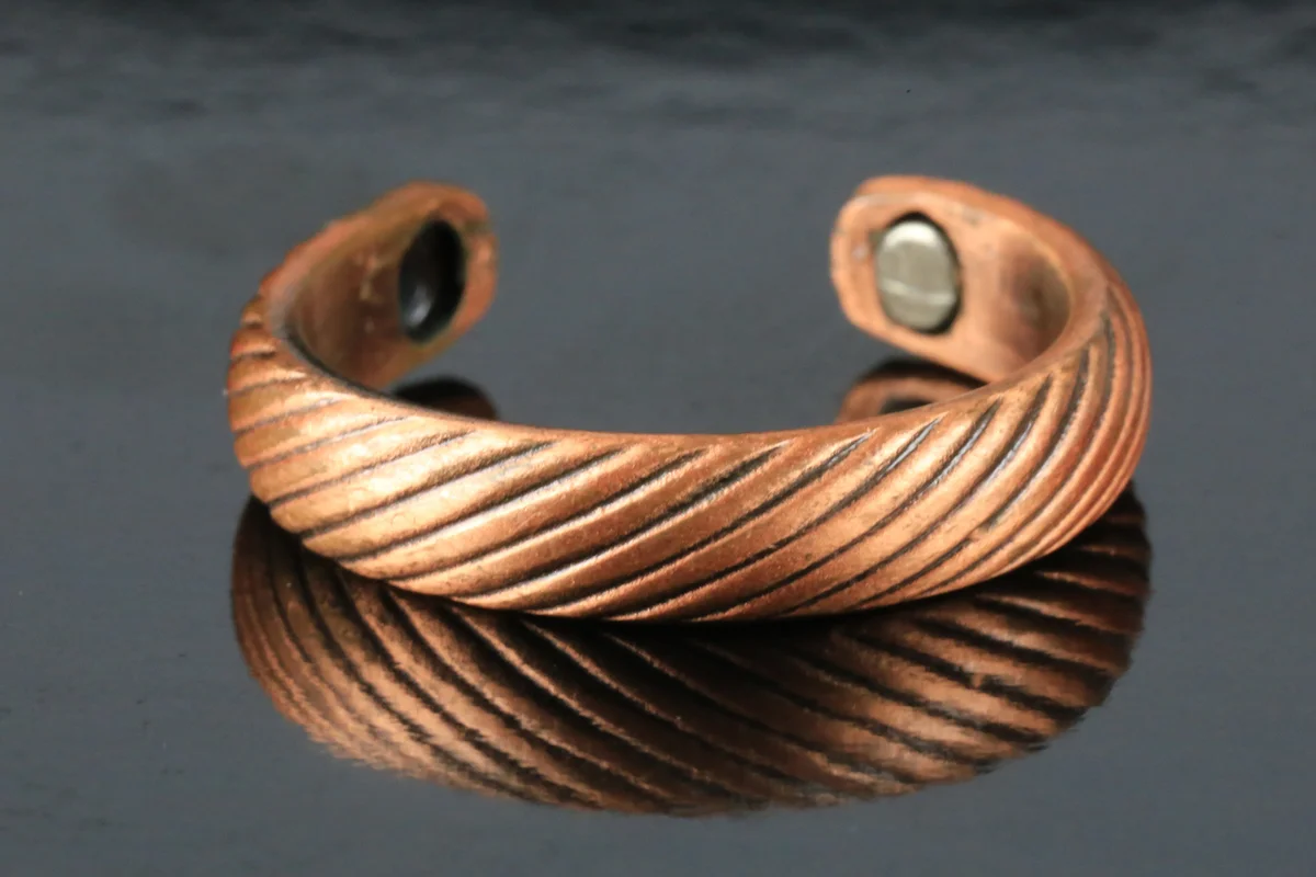 Therapeutic copper and magnetic ring