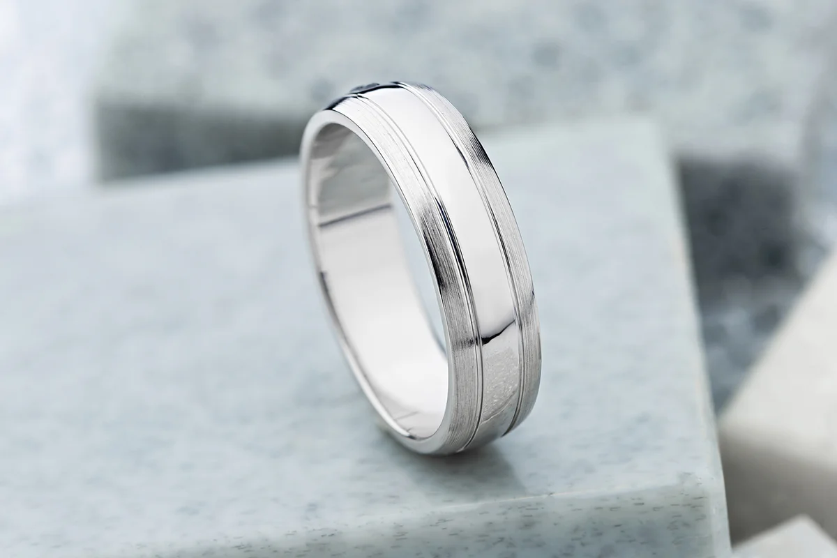 Silver jewelry ring