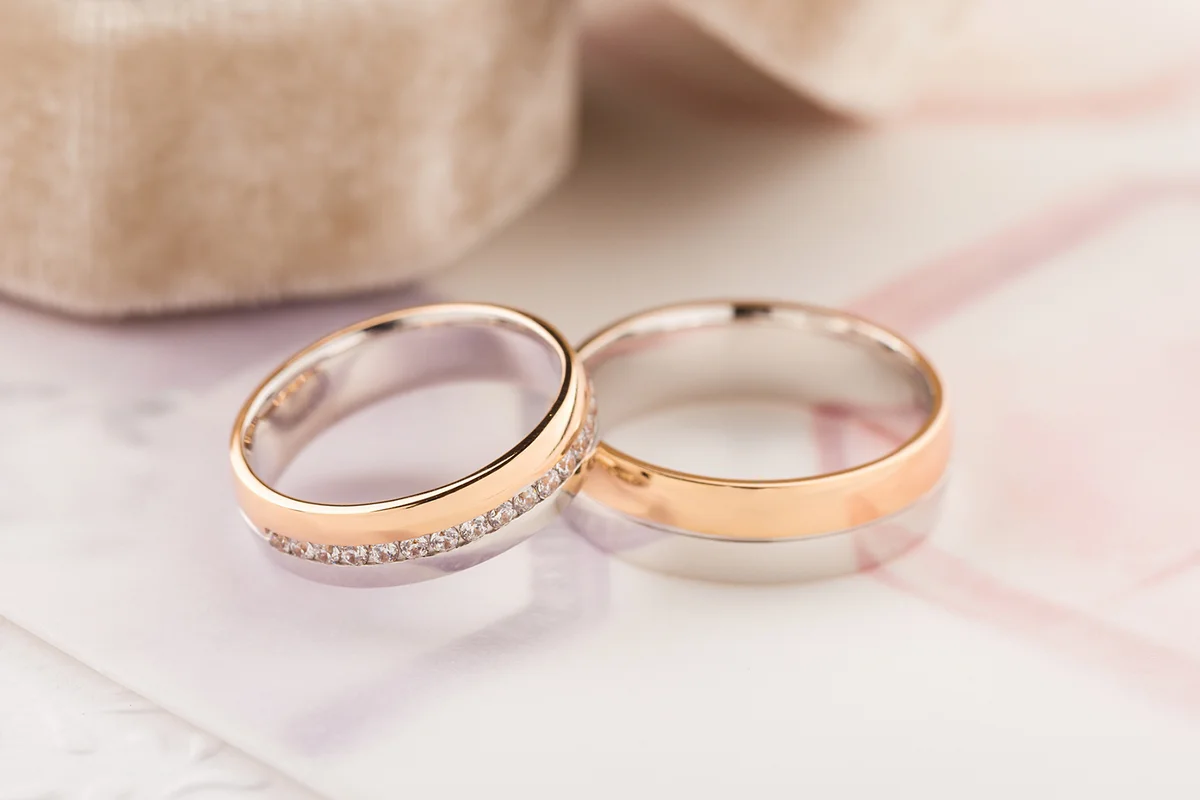 Two-tone wedding rings - rose and white gold
