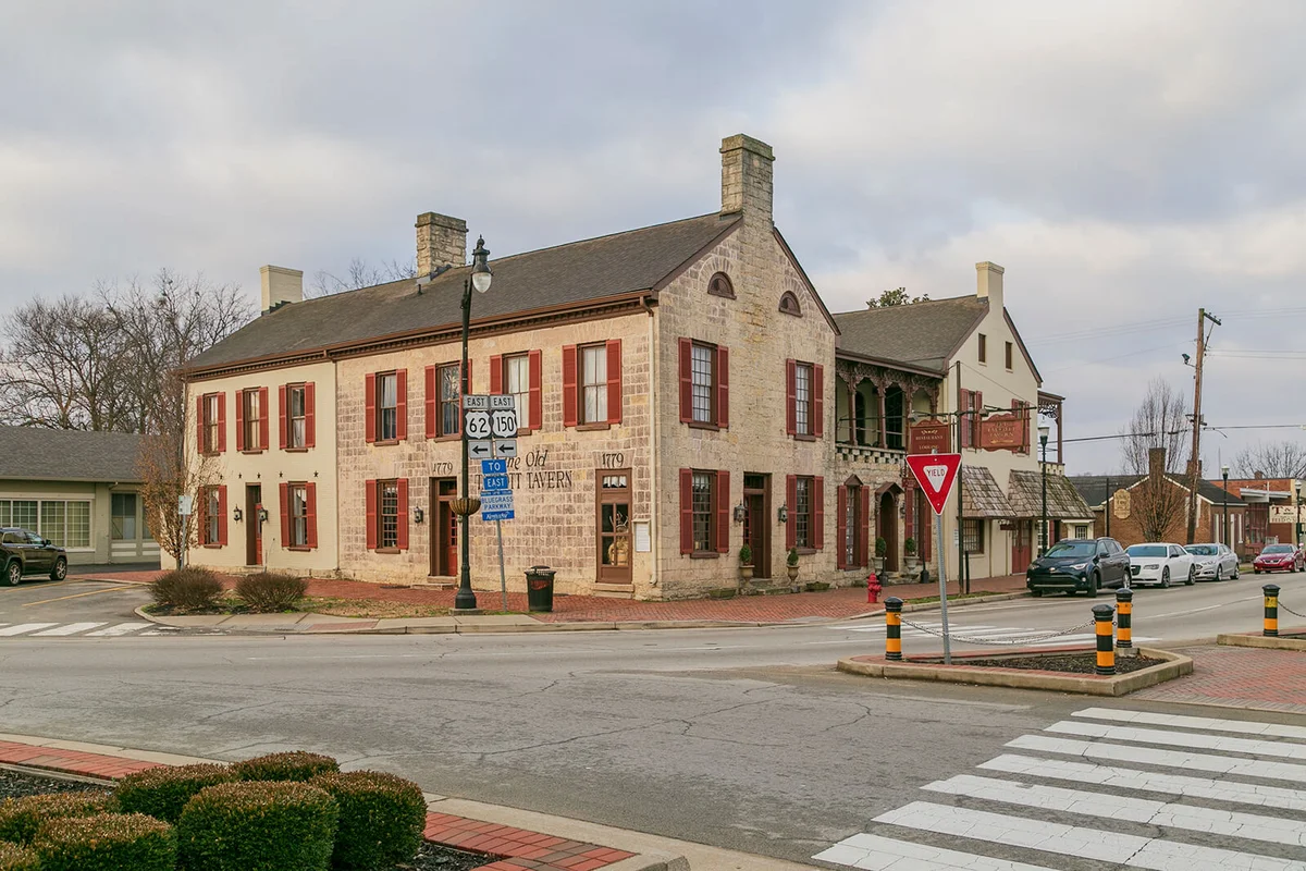Oblique view of the National Register-listed Old Talbott Tavern, supposedly built in 1779 in Bardstown, Kentucky.
