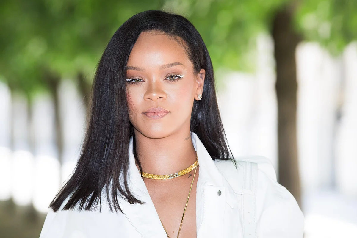 Rihanna attends the Louis Vuitton Menswear Spring/Summer 2019 show | Getty Editorial Use