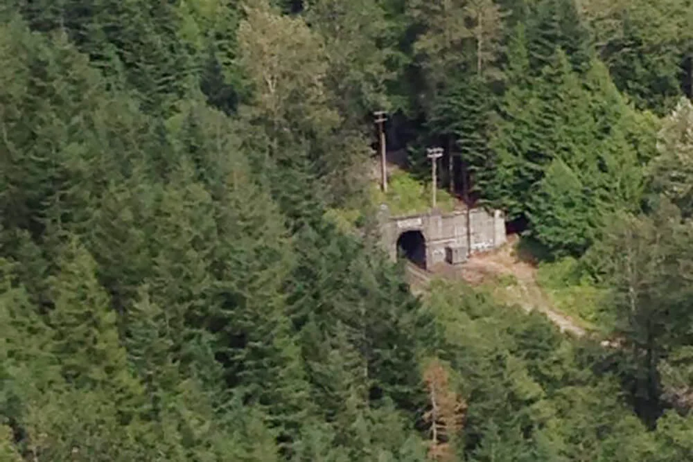 Cascade tunnel from Windy Point