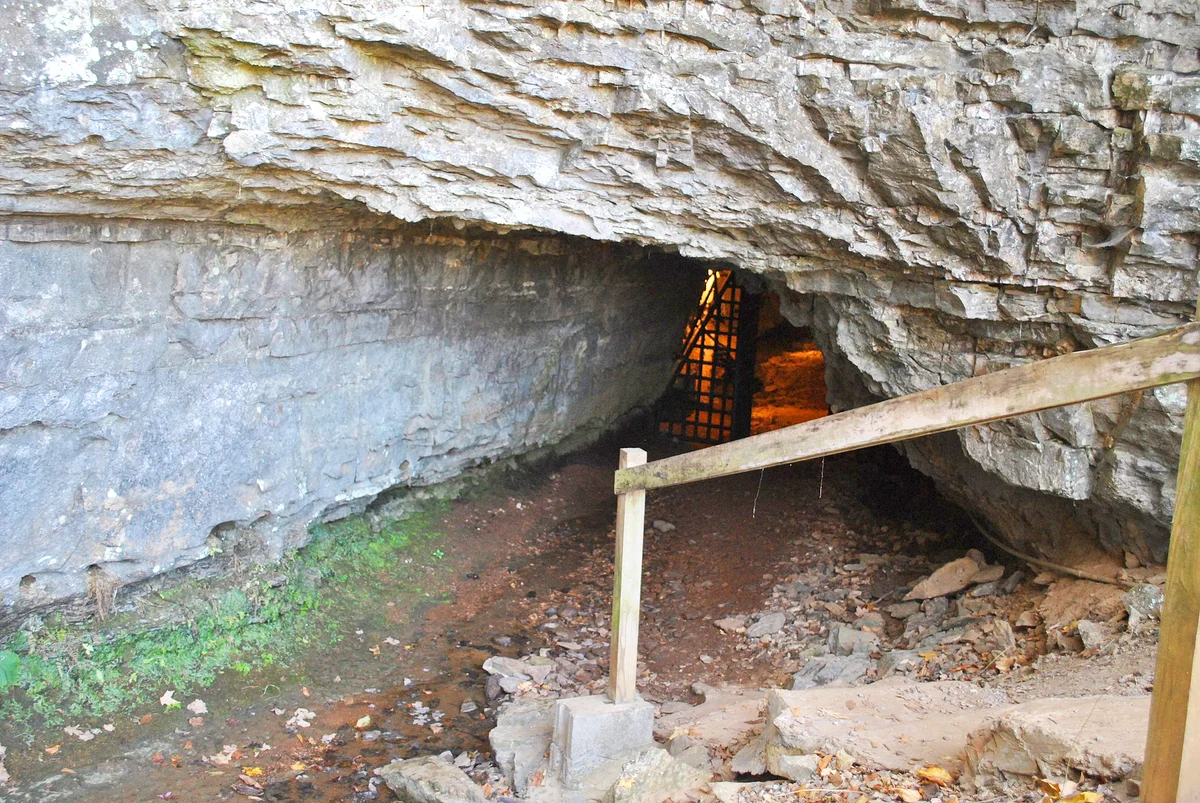 Bell Witch Cave
