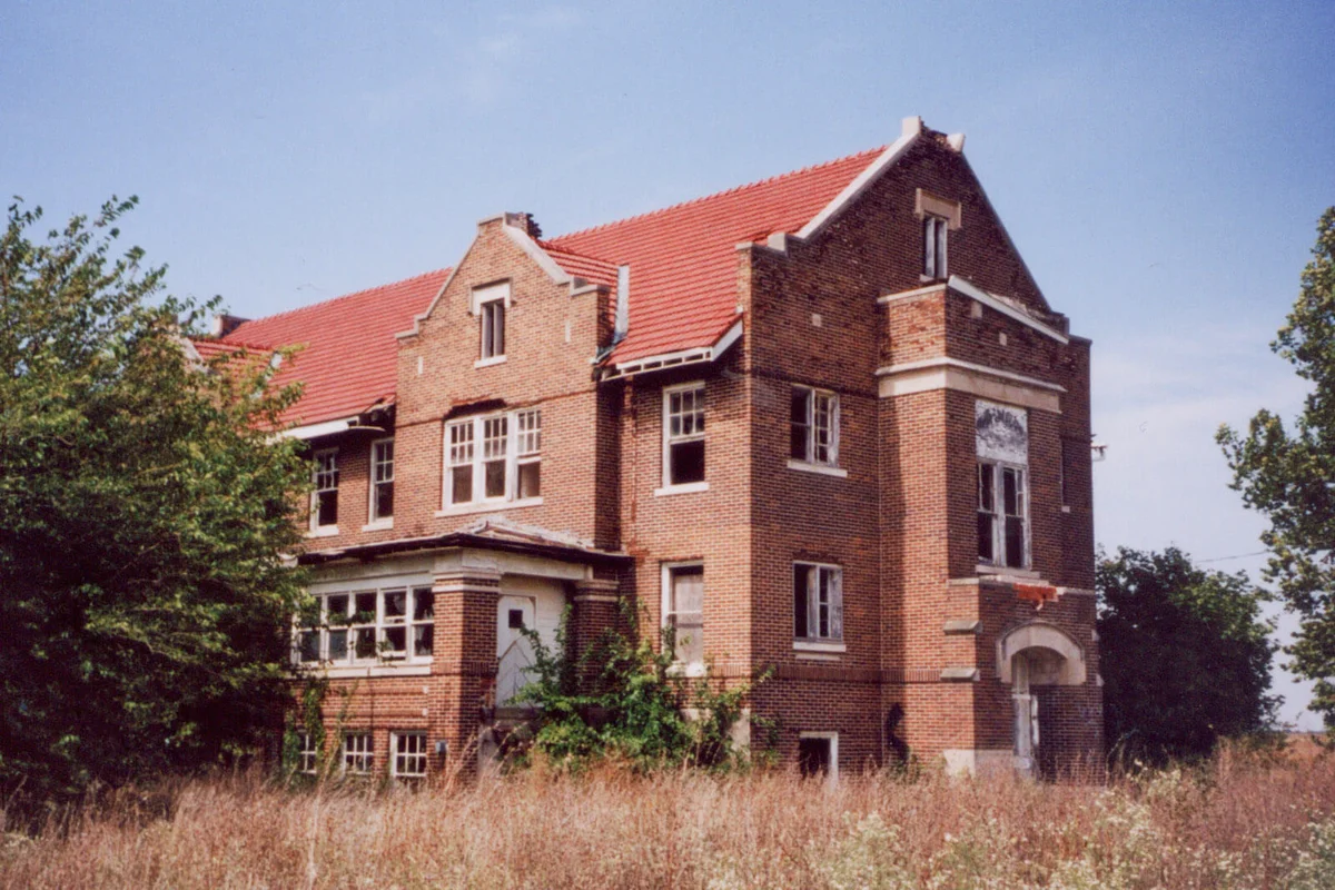 An exterior image of Ashmore Estates, formerly the almshouse at the Coles County Poor Farm