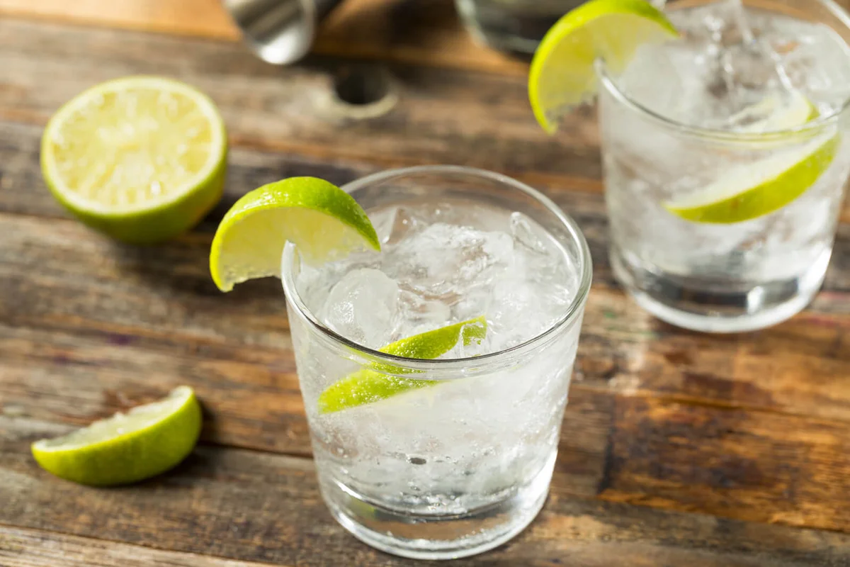 Refreshing Club Soda with Lime