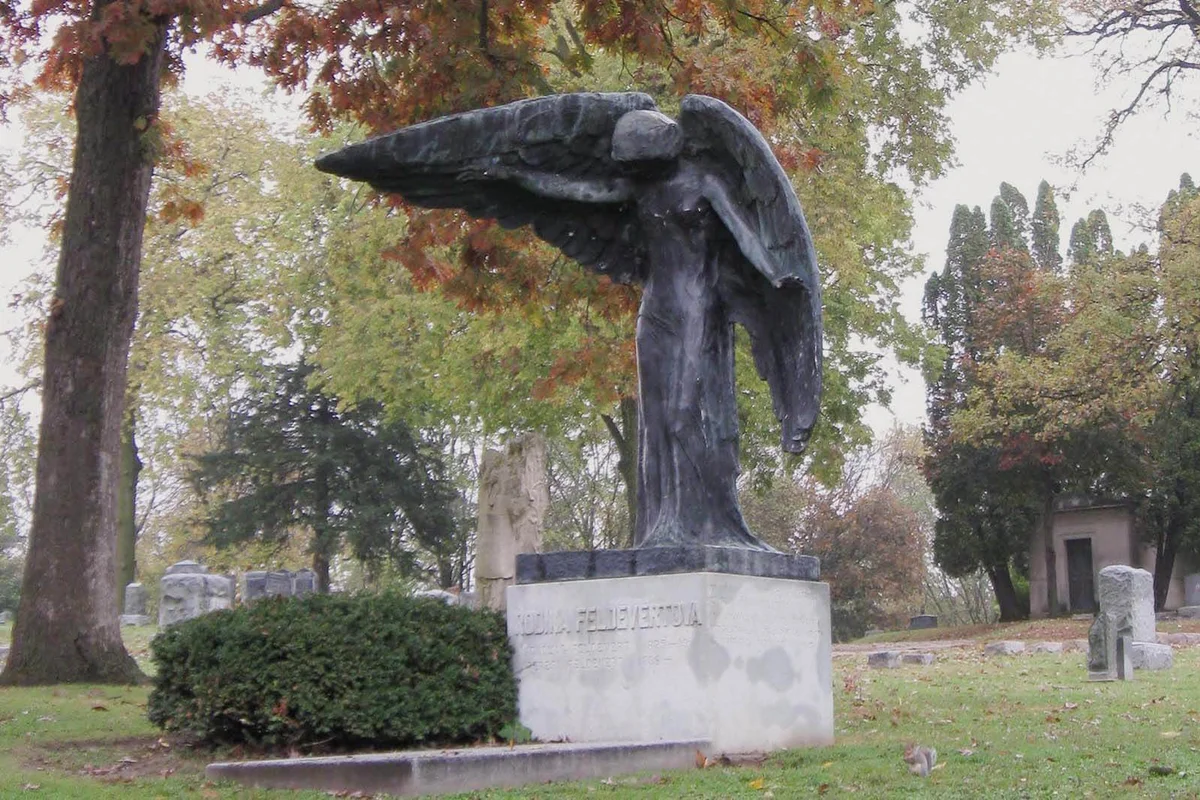 Black Angel Statue, Oakland Cemetery, Iowa City