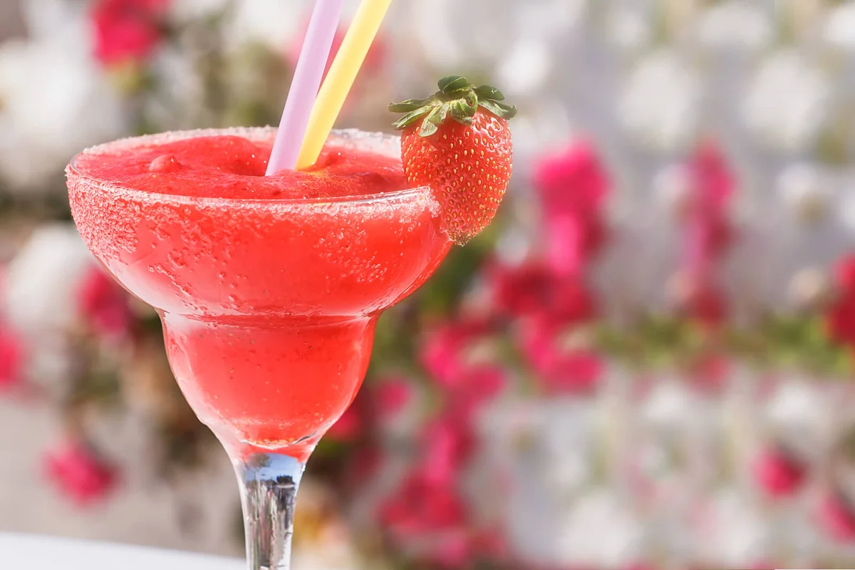 Strawberry daiquiri cocktail