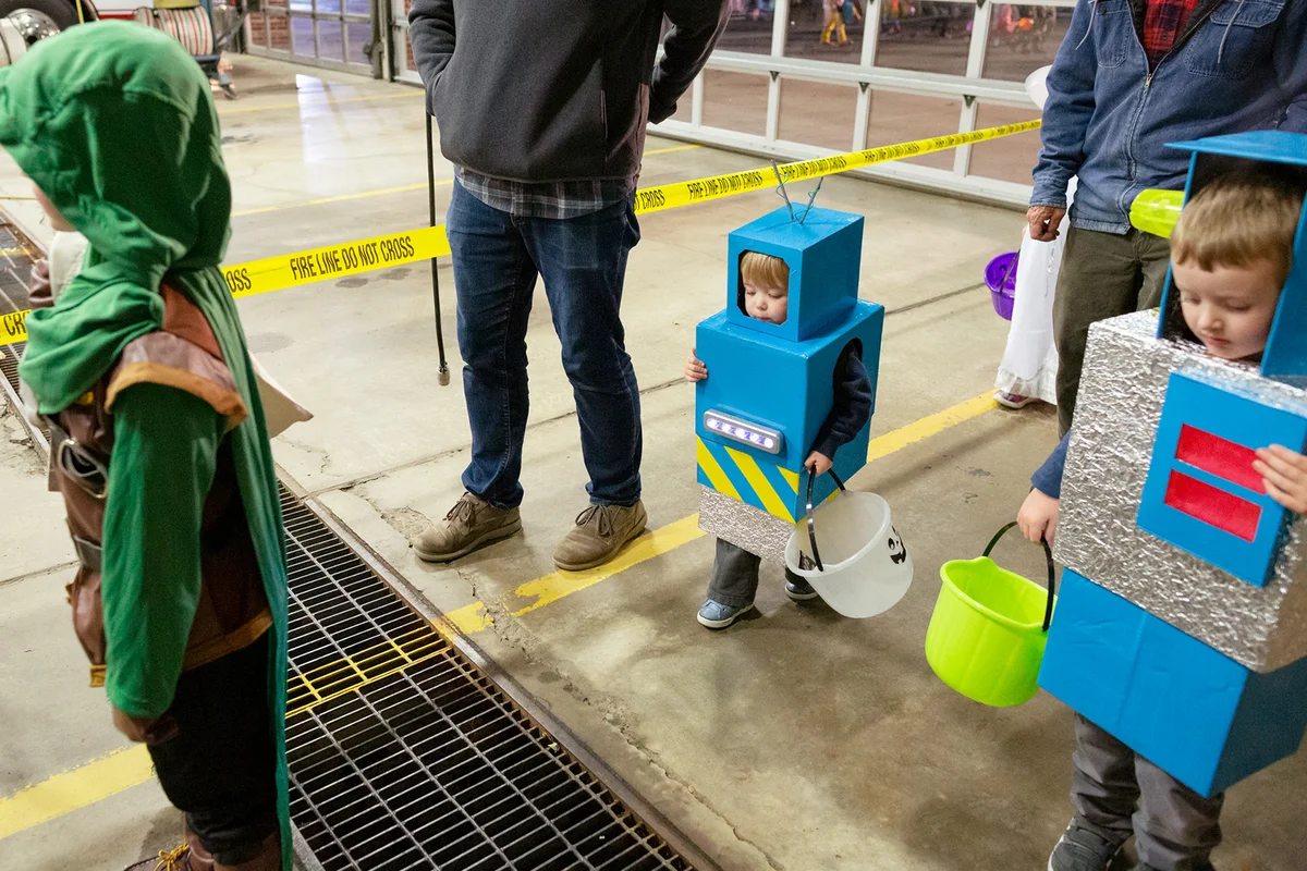 Children in robot costumes for Halloween