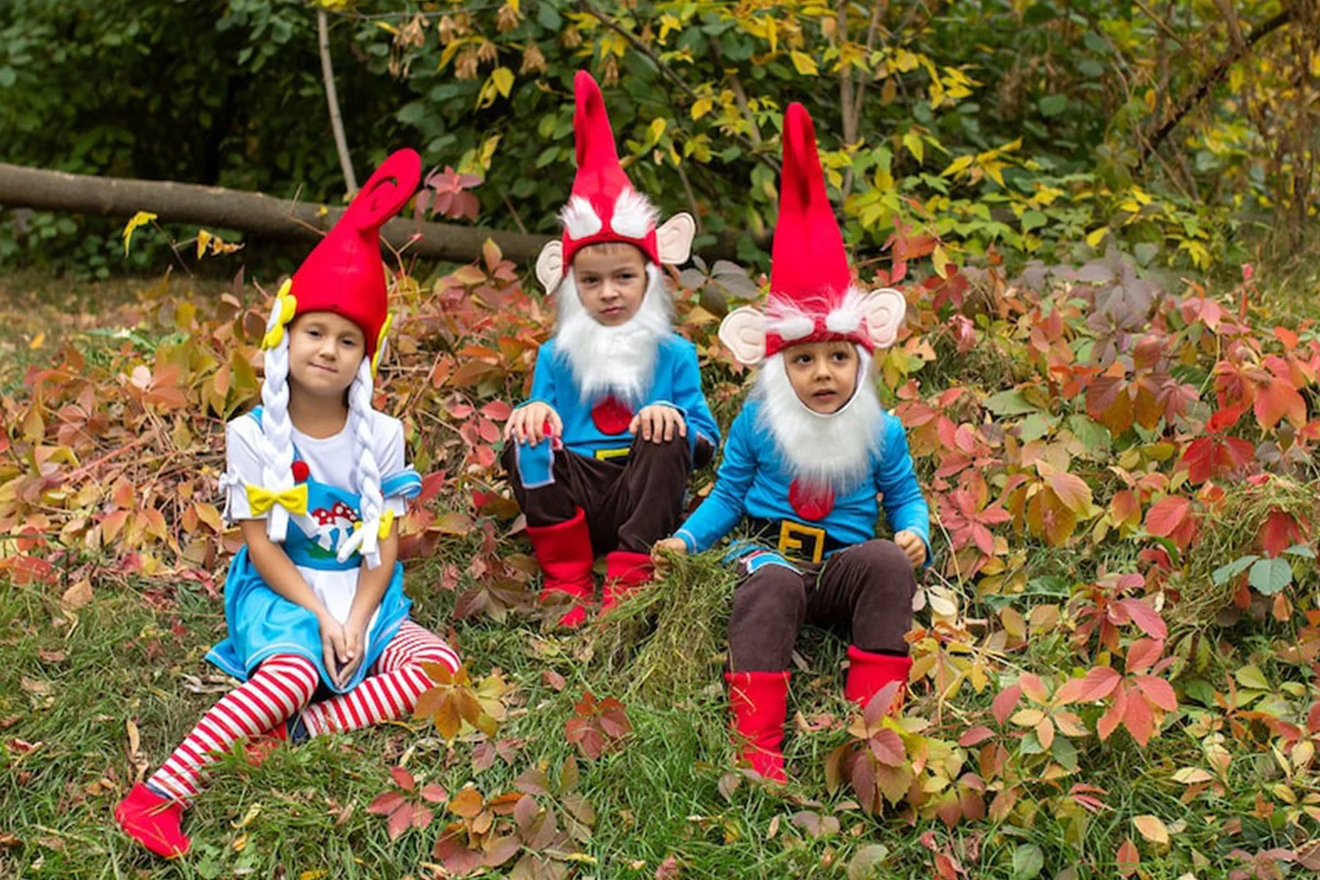 Garden gnome kids costume for halloween