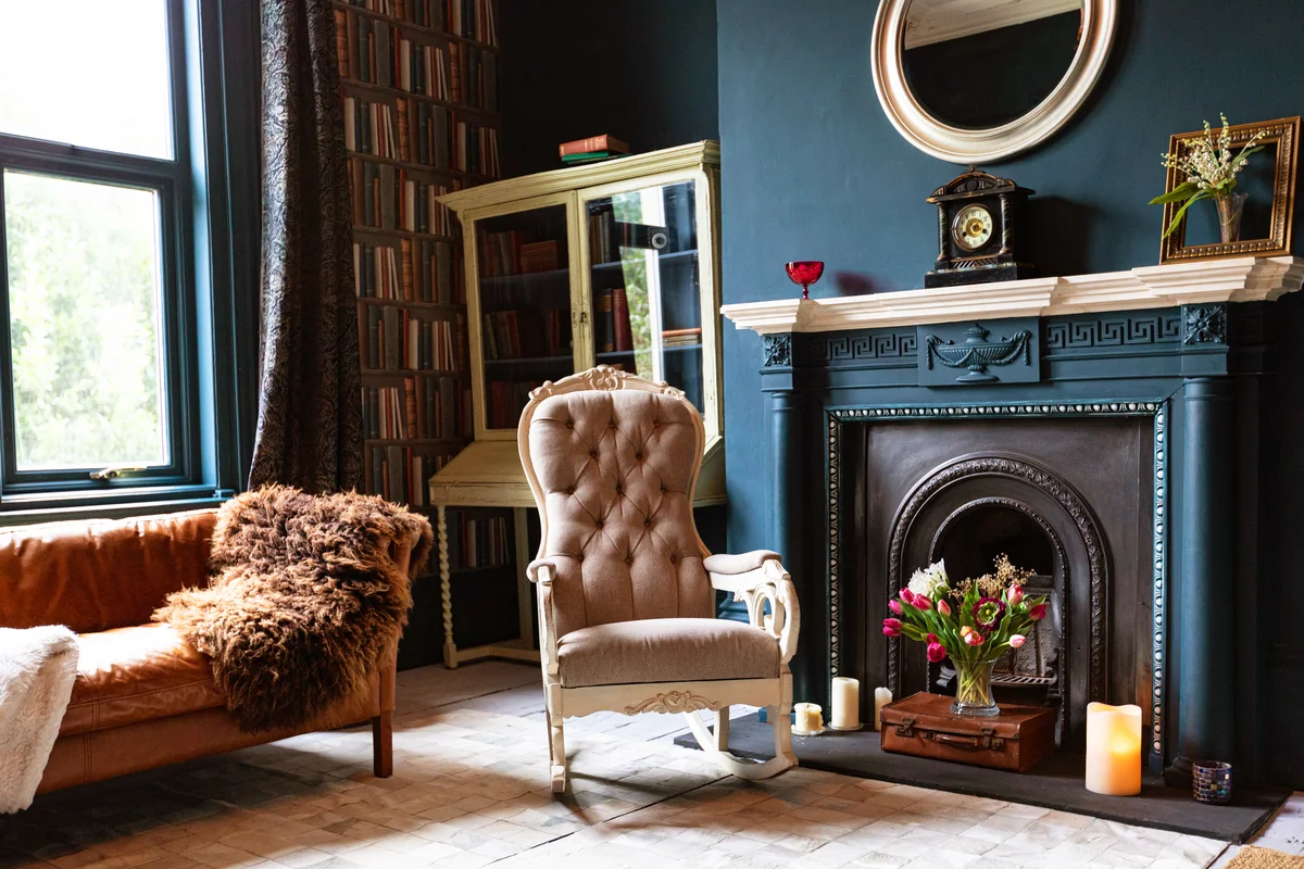 Fashionable Living Room interior