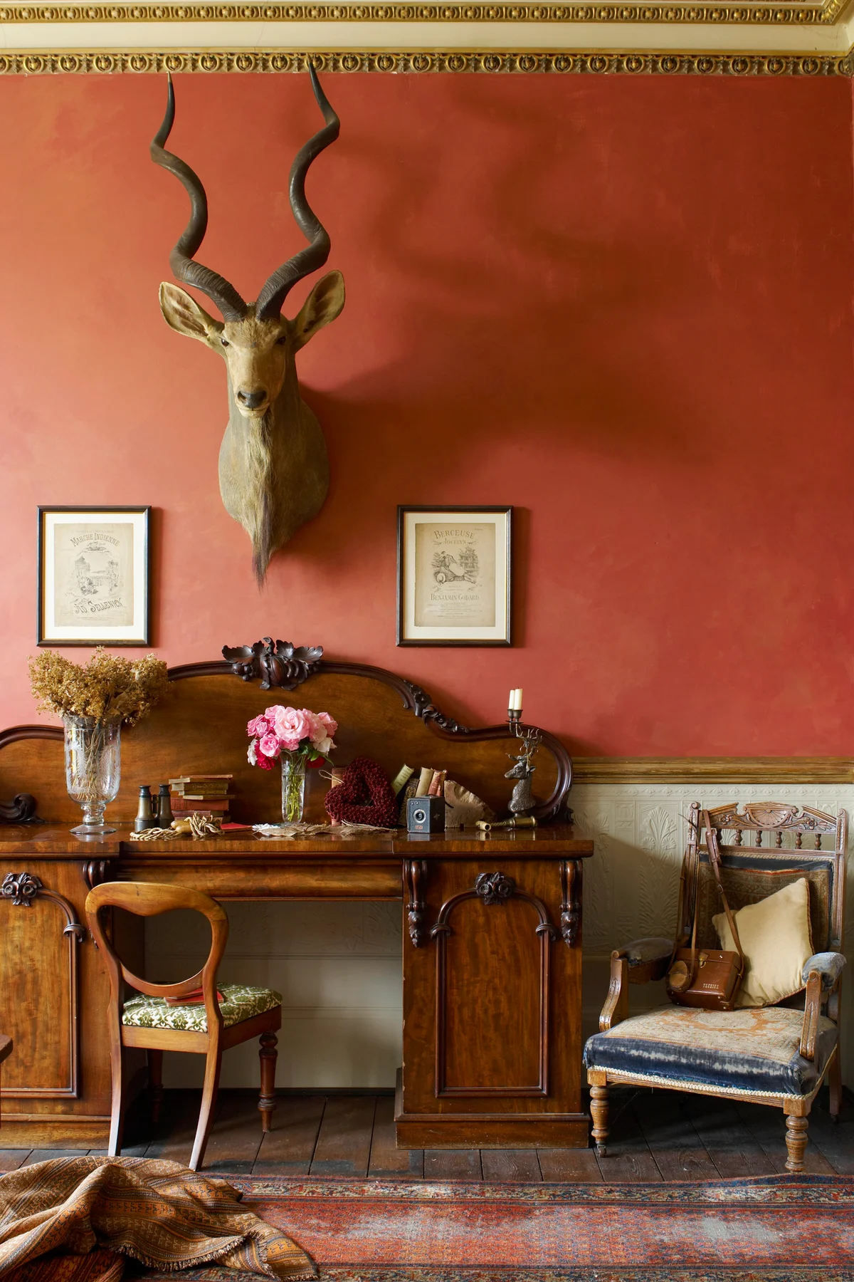 Elegant furniture in drawing room