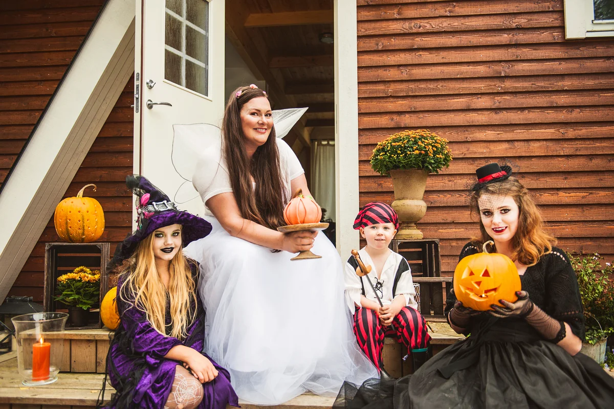Trick or treat with family