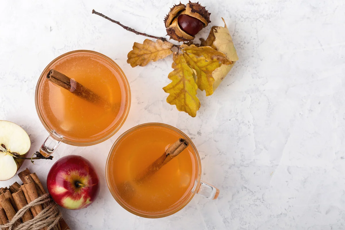 Apple Cider With Spiced Rum