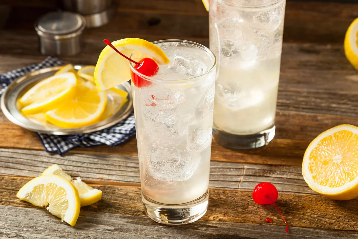 Refreshing Classic Tom Collins Cocktail