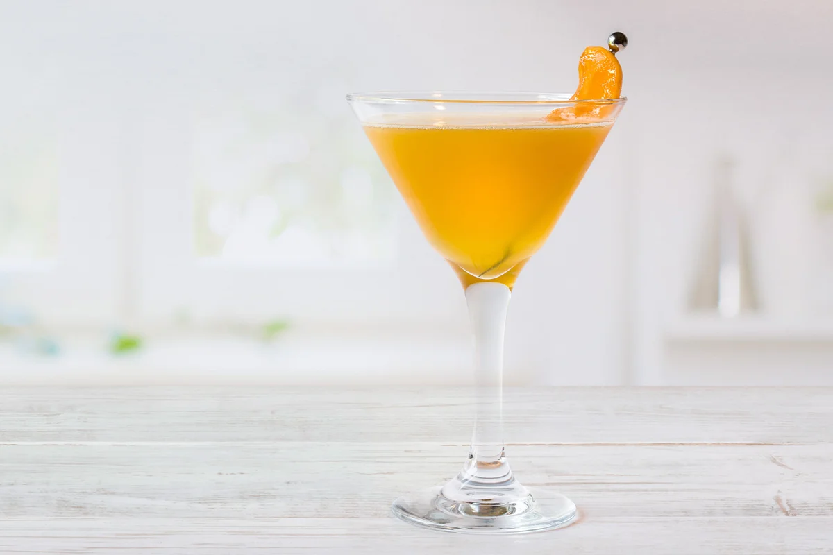 Sparkling Peach Martini