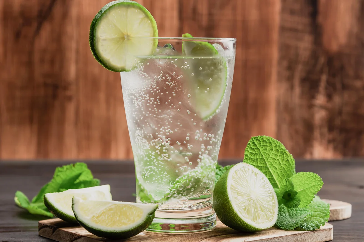 lime carbonated water