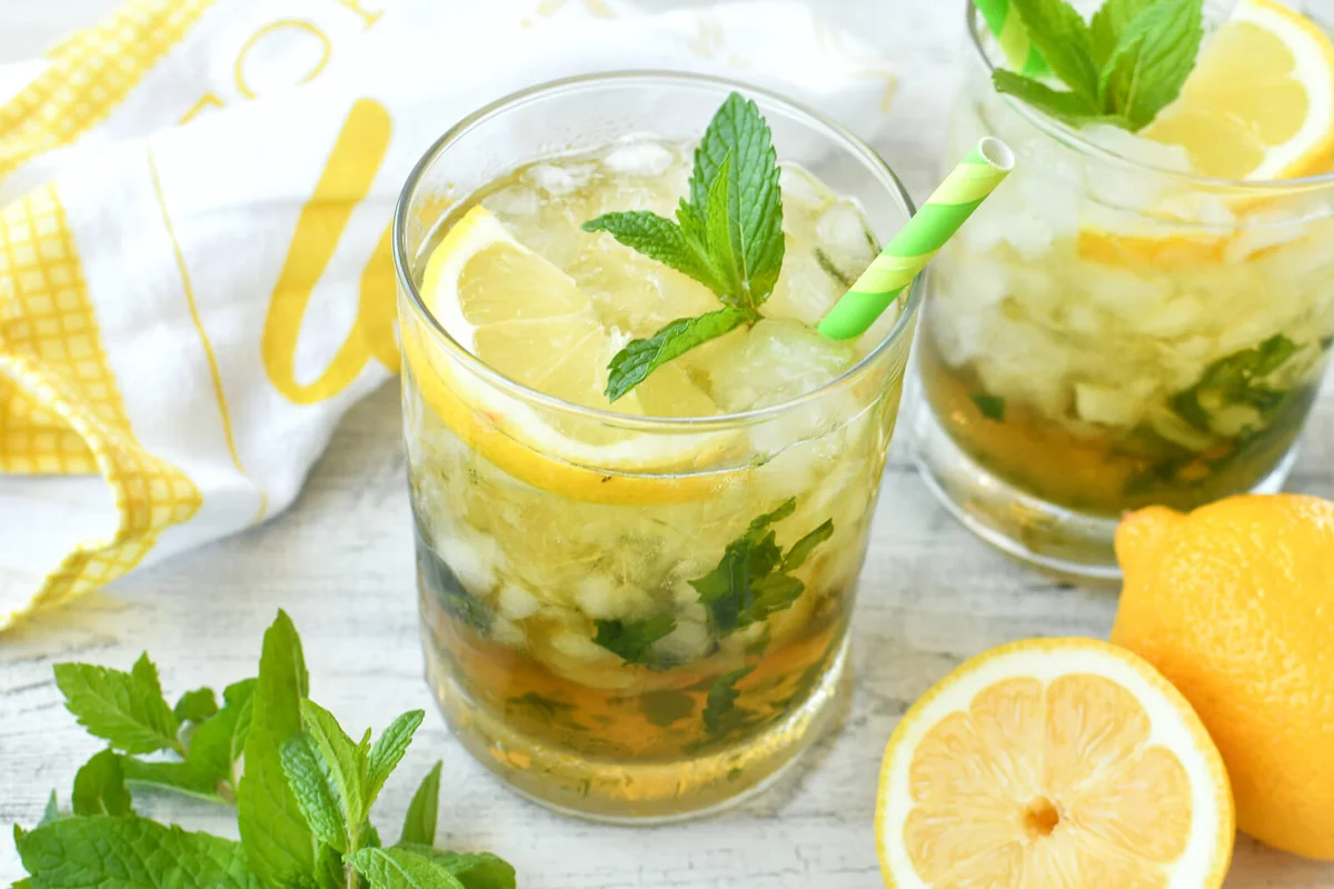 Whiskey Smash Cocktail