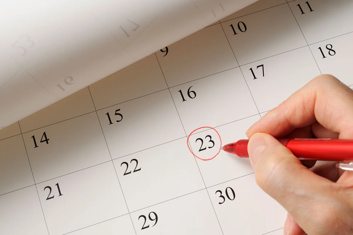 circle birthday on calendar