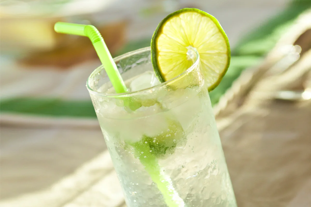 Vodka Limeade highball