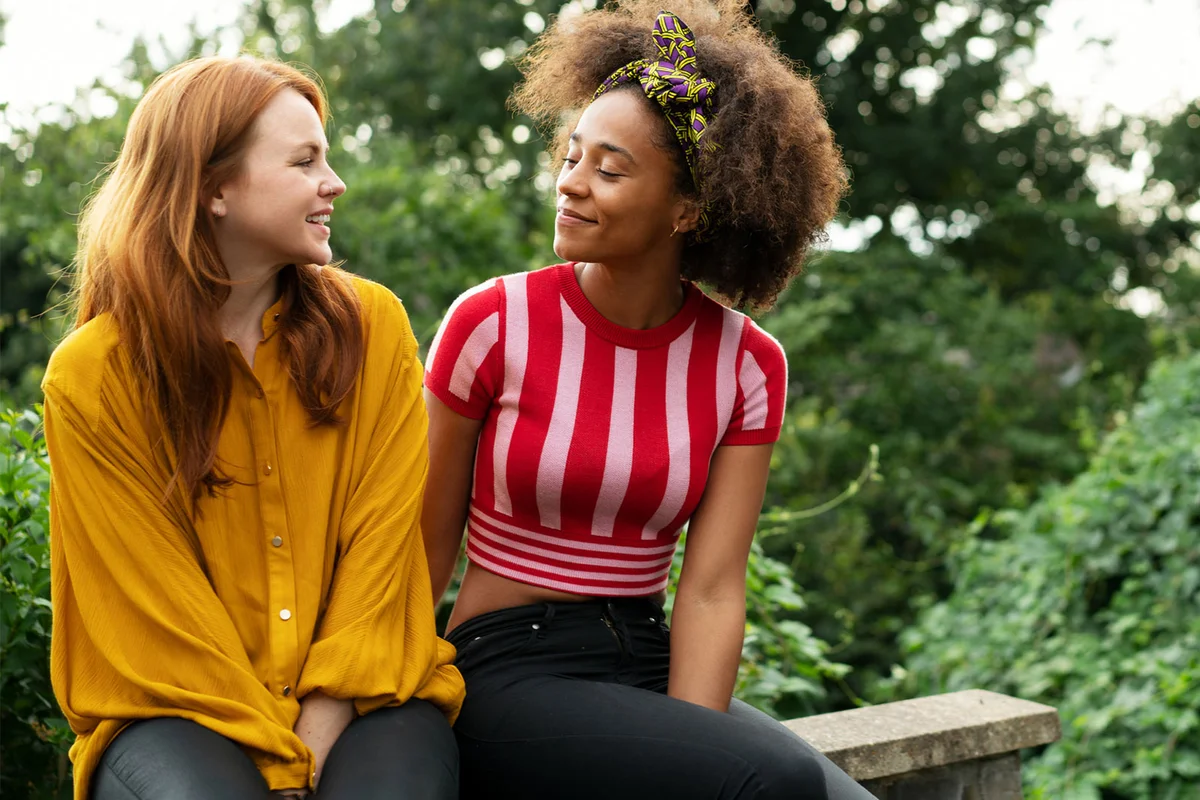two women online dating meet in park