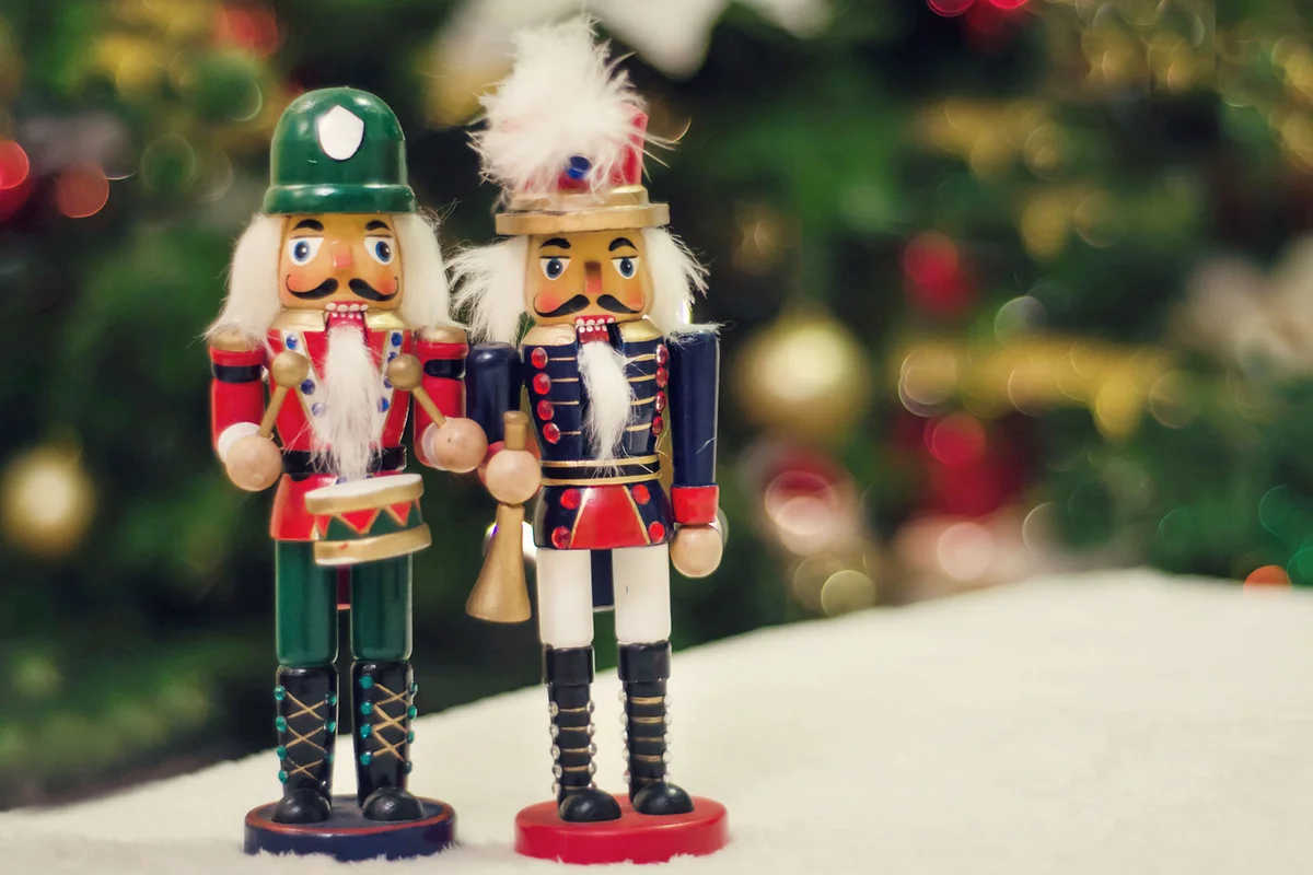 holiday christmas nutcracker men