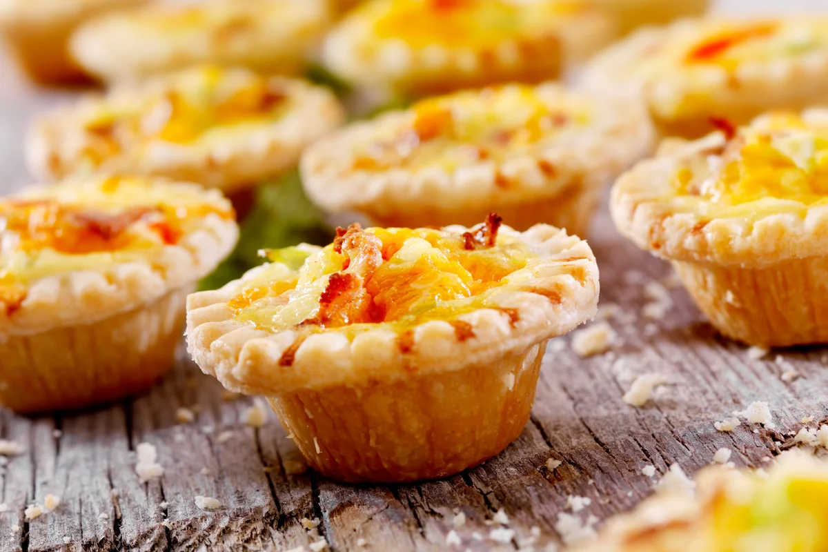Mini Quiche with Bacon and Cheese