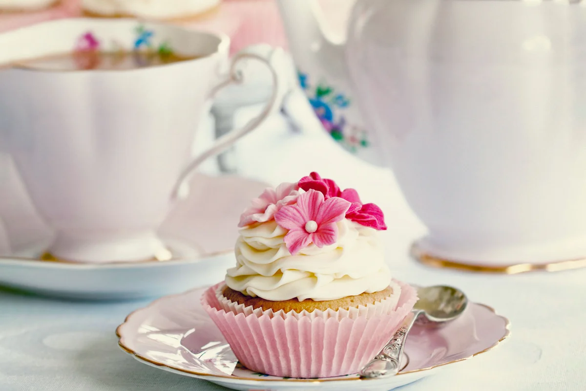 pink theme tea party with cupcake