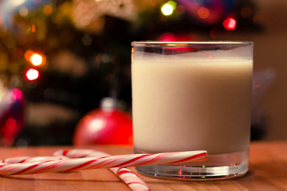 peppermint white russian cocktail