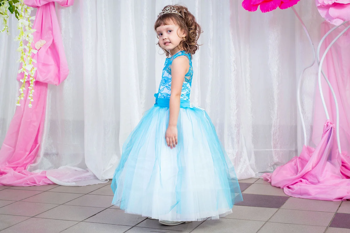 girl in Cinderella princess dress